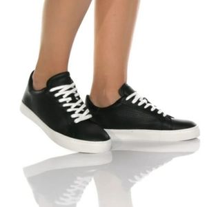 Steve Madden Black Vonn sneakers